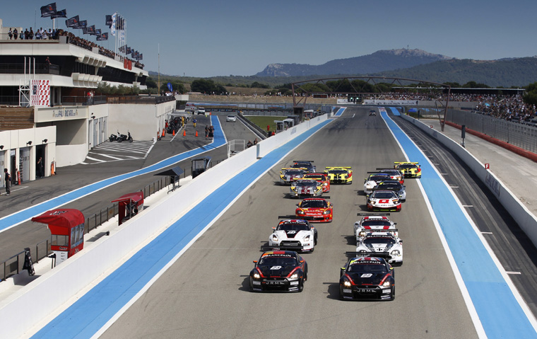 Nissan GT-R Race Scene Picture